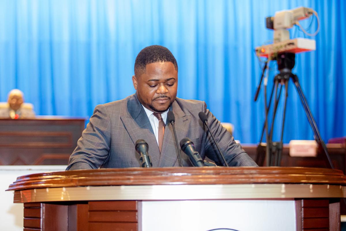 Mise en place du mécanisme de contrôle régulier au sujet des conditions de vie des travailleurs journaliers : Patrick Eshiba remercie le président Tshisekedi « d’avoir pris à bras le corps » la situation des travailleurs Congolais