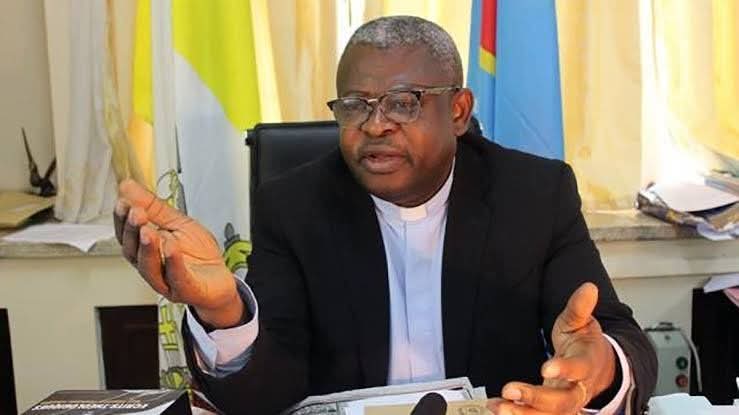 Confiscation du passeport de Mgr Nshole : « c’est une provocation que l’Église ne peut pas accepter » (CENCO)