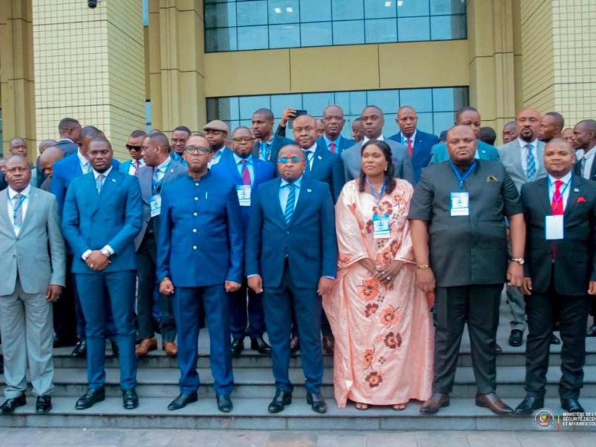RDC: Le Ministre de l’intérieur interdit aux Gouverneurs de quitter leurs entités