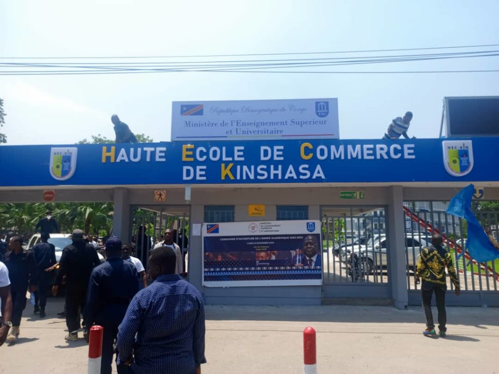 Kinshasa : la Haute Ecole de Commerce (ex ISC) exclut définitivement trois étudiants pour « dépravation de mœurs et atteinte à la pudeur »