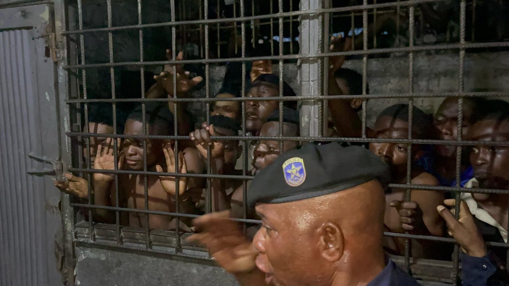 RDC : la police arrête 10 présumés auteurs de récents braquages à Kinshasa