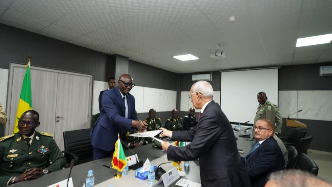 Le Sénégal et la Mauritanie décident de renforcer leur coopération militaire