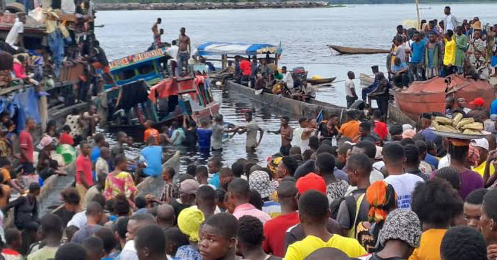 RDC : le bilan du naufrage d’une baleinière sur le fleuve Congo passe à 72 morts