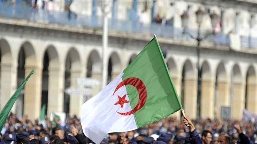 Algérie – France : Alger exige le rapatriement immédiat d’agents français