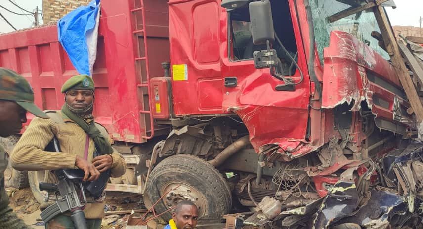 Kinshasa : Quatre morts et dix blessés dans un accident sur la RN1 à Matadi-Kibala