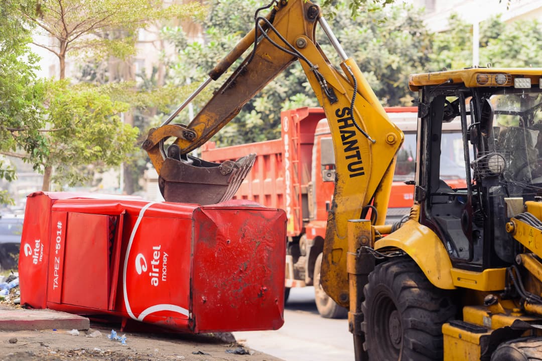 RDC : Lancement de l’opération de démolition des constructions anarchiques, kiosques et maisons de vente à Kinshasa