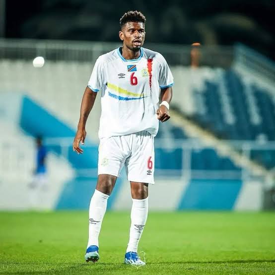 Eliminatoires Mondial 2026 : Aaron Tshibola appelé chez les Léopards pour remplacer Ngal’ayel Mukau, blessé