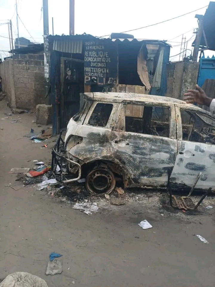 Kinshasa: un sous-commissariat incendié après la mort par balle d’un jeune à Kauka