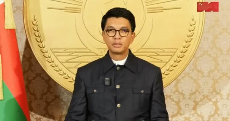 À Madagascar, le Président Rajoelina dénonce une « manipulation » visant à l’éjecter du pouvoir