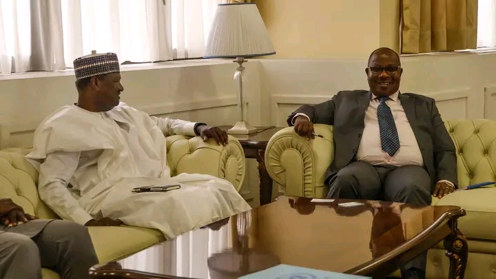 CEEAC–UNOCA : Ezéchiel Nibigira et Abdou Abarry échangent sur les questions d’intérêt commun pour un développement harmonieux de l’Afrique centrale