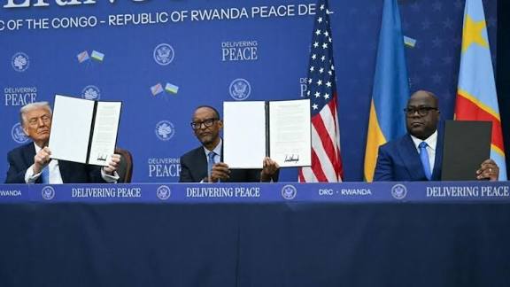 RDC-Rwanda : Félix Tshisekedi et Paul Kagame signent un accord de paix à Washington