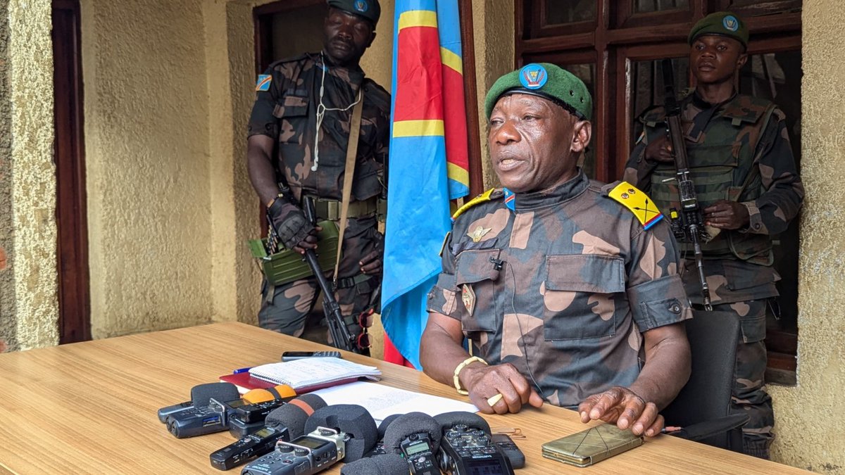 RDC : Mak Hazukay désigné porte-parole intérimaire des FARDC après la suspension du général Ekenge