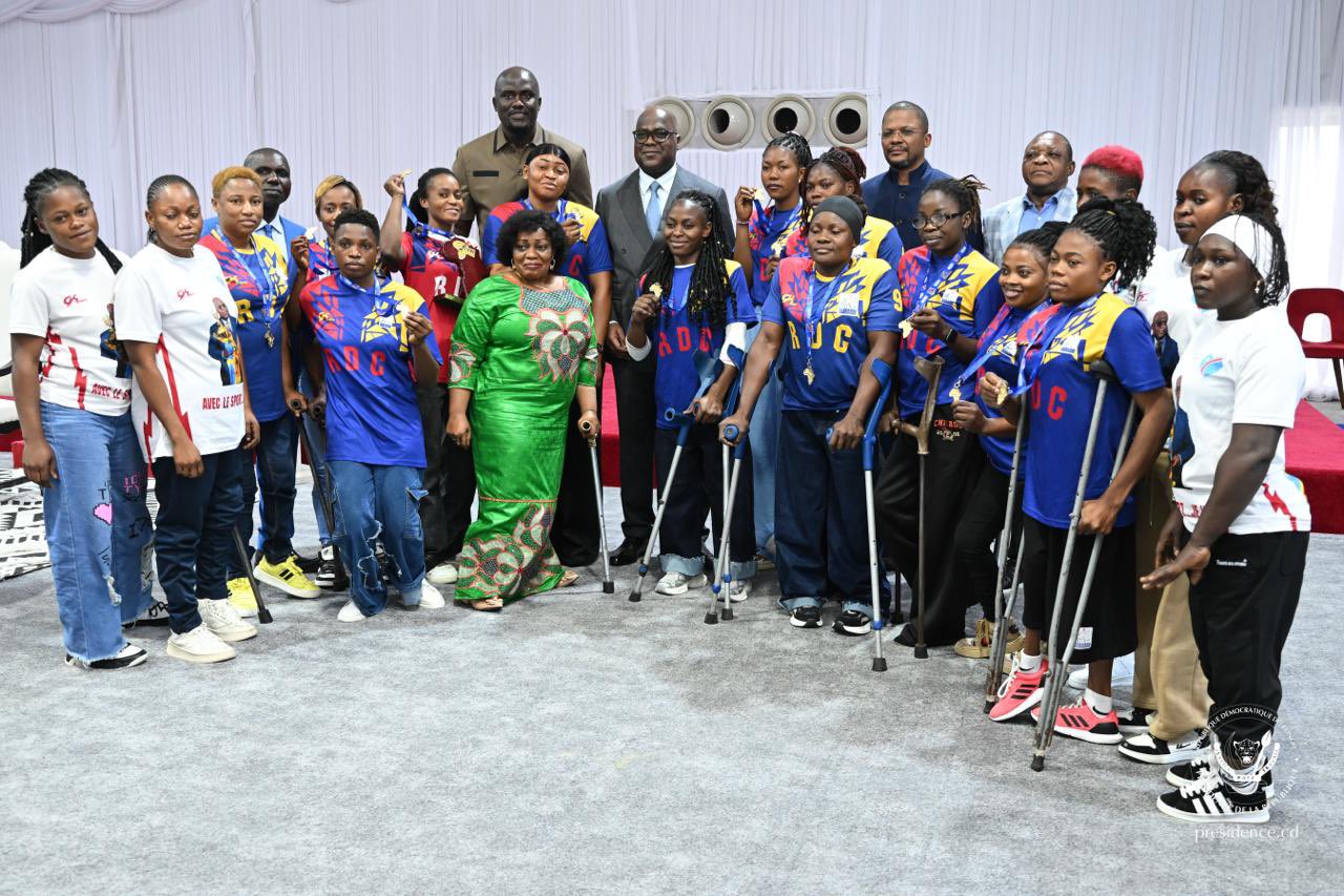 RDC-basket sur fauteuil : Championnes d’Afrique, les Léopards dames U-25 reçues par le président Tshisekedi