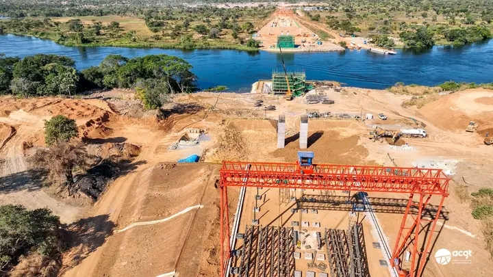 RDC : le chantier du pont à haubans sur la Luapula franchit une étape décisive